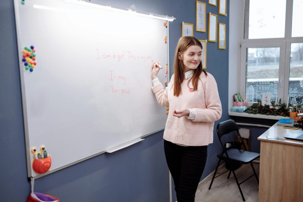 zarplata-vchytelia-anhlijskoi-movy-v-ukraini-skilky-realno-platiat